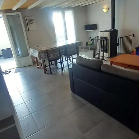 De La Vallee Des Gaves 펜션 Préchac